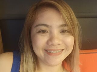 Amazingcherry's Cam live sex teen Profile Image