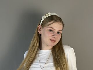 AntoniaCrumpton's Interactive live cam Profile Image