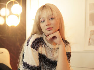 LolaNewton's Live mature cam Profile Image